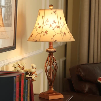 Luxury Metal Electroplating Distortion Lamp Body Bedside Lamps For Bedroom Living Room Marble Night Light Decorative Table Lamps
Luxury Metal Electroplating Distortion Lamp Body Bedside Lamps For Bedroom Living Room Marble Night Light Decorative Table Lamps