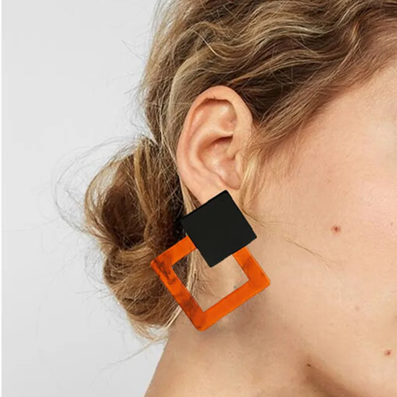 New Exaggerated Geometric Vintage Hollow Out Earrings for Women Summer Square Tortoiseshell Earrings Party Jewelry
New Exaggerated Geometric Vintage Hollow Out Earrings for Women Summer Square Tortoiseshell Earrings Party Jewelry