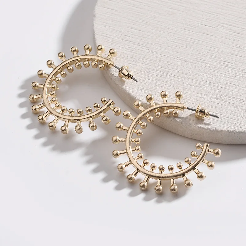 Metallic Beads Hoop Earrings for Women Fashion Popular Dangle Drop Hoop Statement Earrings
Metallic Beads Hoop Earrings for Women Fashion Popular Dangle Drop Hoop Statement Earrings