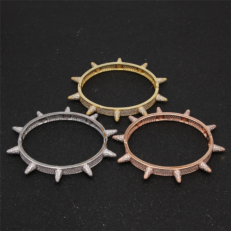 Luxury Full Crystal Micro Pave Cubic Zirconia Spikes Rivet Bracelets Bangles For Women Men Wristband Gothic Punk Bling Bracelet
Luxury Full Crystal Micro Pave Cubic Zirconia Spikes Rivet Bracelets Bangles For Women Men Wristband Gothic Punk Bling Bracelet