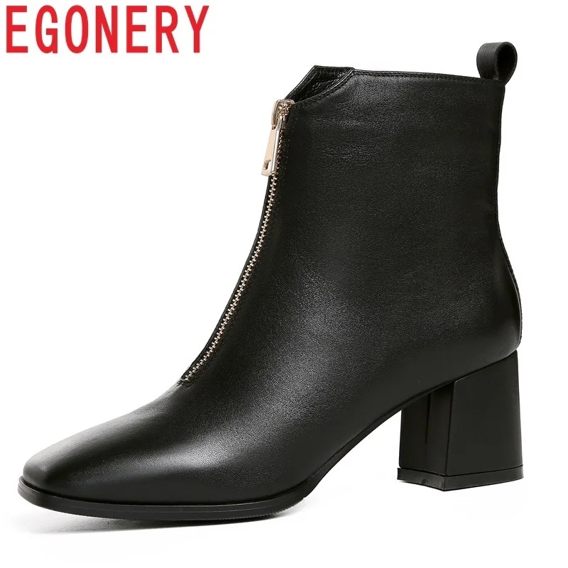 EGONERY high quality genuine leather new popular square toe front zip high hoof heels black and white winter warm ankle boots
EGONERY high quality genuine leather new popular square toe front zip high hoof heels black and white winter warm ankle boots