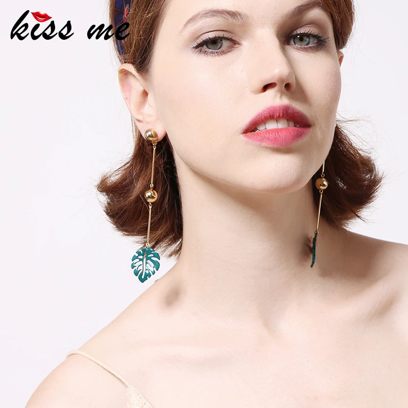 KISS ME long Earrings 2018 New Trendy Zinc Alloy Green Hollowed Leaf Dangle Earrings Designer Jewelry Luxury
KISS ME long Earrings 2018 New Trendy Zinc Alloy Green Hollowed Leaf Dangle Earrings Designer Jewelry Luxury