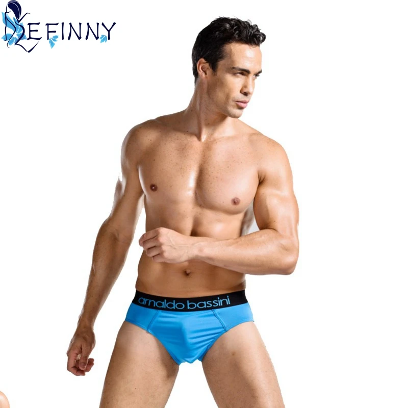 2018 Super Quality Panties Men Underpants Flexible Slips Cotton Briefs Boy Solid Cotton Health Hygiene Underwear 5 Colors
2018 Super Quality Panties Men Underpants Flexible Slips Cotton Briefs Boy Solid Cotton Health Hygiene Underwear 5 Colors