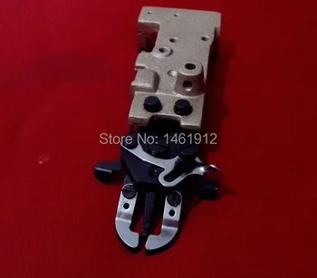 FREE SHIPPING SEWING MACHINE SPARE PARTS & ACCESSORIES HIGH QUALITY SEWING SNAP BUTTON CLAMP ASM S03635-101 FOR Brother CB-917
FREE SHIPPING SEWING MACHINE SPARE PARTS & ACCESSORIES HIGH QUALITY SEWING SNAP BUTTON CLAMP ASM S03635-101 FOR Brother CB-917