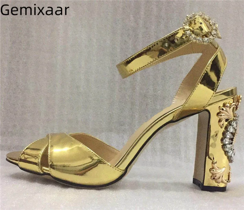 Golden Color Kitten Heel Studded Clock Shoes Woman Peep Toe Slim Shallow Sandalias Narrow Buckle Decor Crystal Women Sandals
Golden Color Kitten Heel Studded Clock Shoes Woman Peep Toe Slim Shallow Sandalias Narrow Buckle Decor Crystal Women Sandals