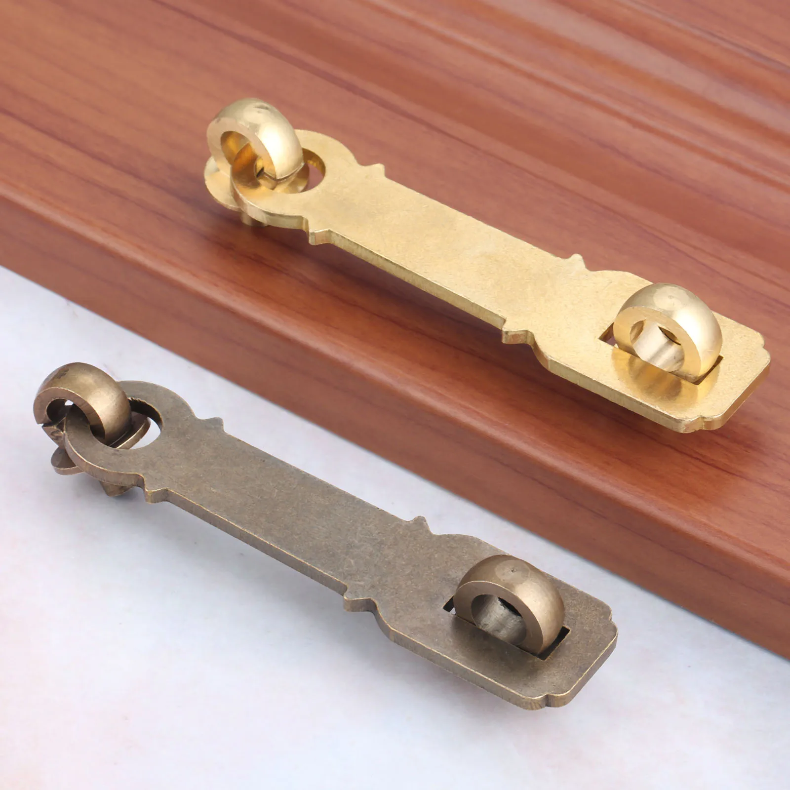 Chinese Antique Lock Pure Copper Chain Buckle Door Latch Door Lock Copper Thickened Latch Buckle 110*25mm
Chinese Antique Lock Pure Copper Chain Buckle Door Latch Door Lock Copper Thickened Latch Buckle 110*25mm