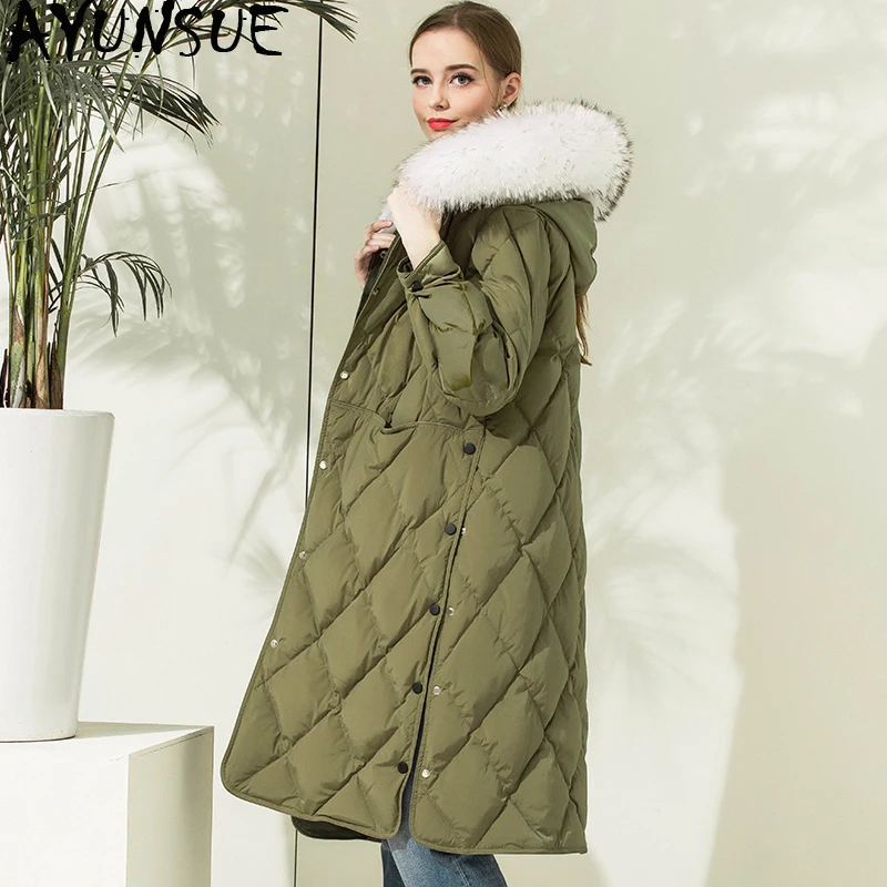 AYUNSUE 2019 New Female Down Jacket Woman Hooded Winter Racoon Dog Fur Collar Long Loose Women's Jackets Campera Mujer KJ438
AYUNSUE 2019 New Female Down Jacket Woman Hooded Winter Racoon Dog Fur Collar Long Loose Women's Jackets Campera Mujer KJ438