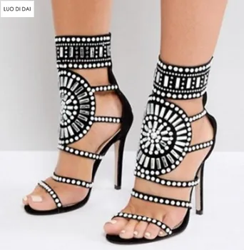 2019 New summer ladies peep toe boots gladiator sandals summer boots cuts out booties beading botas crystal stud boots women
2019 New summer ladies peep toe boots gladiator sandals summer boots cuts out booties beading botas crystal stud boots women