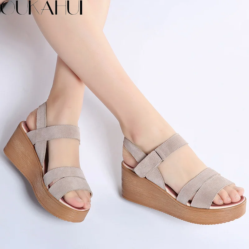 OUKAHUI Rome Style Genuine Leather Women Sandals Summer Shoes High Heel 6.5cm Cow Suede Leather Wedges Height Increase Sandals
OUKAHUI Rome Style Genuine Leather Women Sandals Summer Shoes High Heel 6.5cm Cow Suede Leather Wedges Height Increase Sandals