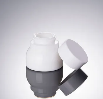2017 New 100pcs 50g Cream Box Creamer Packing Cosmetic Box Cream Refillable Bottle
2017 New 100pcs 50g Cream Box Creamer Packing Cosmetic Box Cream Refillable Bottle