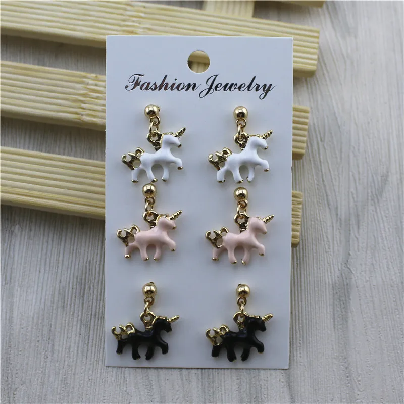Combined earrings style Enamel Three-dimensional horse animal fashion cute 3 pieces set of small earrings
Combined earrings style Enamel Three-dimensional horse animal fashion cute 3 pieces set of small earrings