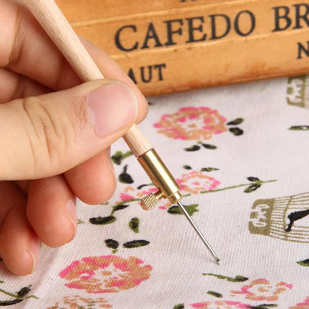 Clothing Embroidery Needles Tambour Hook 3 Neddles 11 Cm Home Decoration Sequins Comfortable Accessories Household Wood Color
Clothing Embroidery Needles Tambour Hook 3 Neddles 11 Cm Home Decoration Sequins Comfortable Accessories Household Wood Color