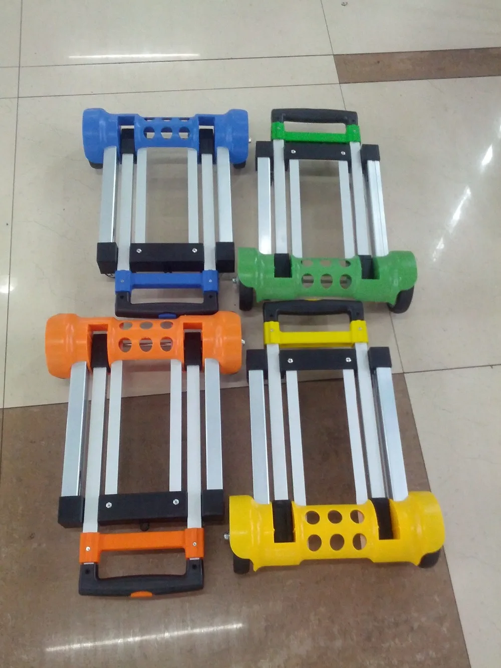 2.16KG folding carts aluminum alloy hand carts Folding Portable pull trolley Luggage Trailer Supermarket Shopping Trolley
2.16KG folding carts aluminum alloy hand carts Folding Portable pull trolley Luggage Trailer Supermarket Shopping Trolley
