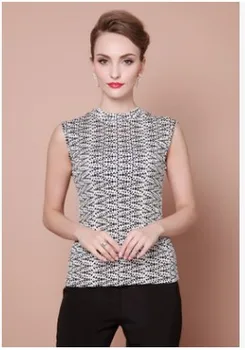 Spring and summer commuter women's silk knitted bottom OL half high neck sleeveless vest T-shirt. new
Spring and summer commuter women's silk knitted bottom OL half high neck sleeveless vest T-shirt. new