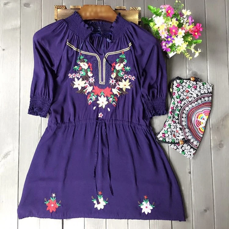 Vintage 70s Cotton Ethnic Flower Embroidered Boho Hippie Peasant Mexican Loose Summer Blouse Tops Blusas 2017 Femininas Femme
Vintage 70s Cotton Ethnic Flower Embroidered Boho Hippie Peasant Mexican Loose Summer Blouse Tops Blusas 2017 Femininas Femme