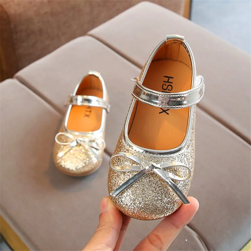 2019 New Girls Children Leather Single Shoes for Toddlers Kids Princess Baby Shoes Girls Birthday Party Dance Performance Shoes
2019 New Girls Children Leather Single Shoes for Toddlers Kids Princess Baby Shoes Girls Birthday Party Dance Performance Shoes