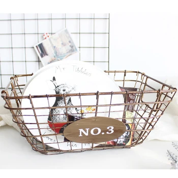 Vintage Metal Storage Basket Home Bath Lotion Bottle Kitchen Plate Organizer Frame Office Desktop Nostalgic Iron Sundries Basket
Vintage Metal Storage Basket Home Bath Lotion Bottle Kitchen Plate Organizer Frame Office Desktop Nostalgic Iron Sundries Basket