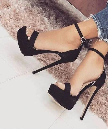 Sexy ankle buckle strap white suede woman sandals square heel open toe woman dress shoes summer solid platform3-5cm sansals
Sexy ankle buckle strap white suede woman sandals square heel open toe woman dress shoes summer solid platform3-5cm sansals