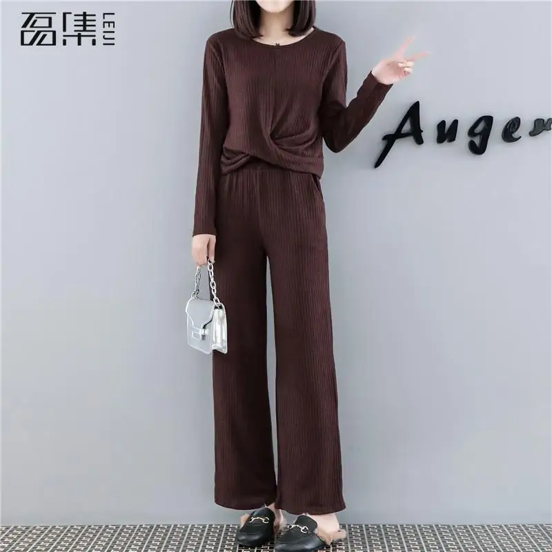 New fashion Women's spring plus size Knitted Suit V neck Sweater Women Two-Piece Set knit
New fashion Women's spring plus size Knitted Suit V neck Sweater Women Two-Piece Set knit