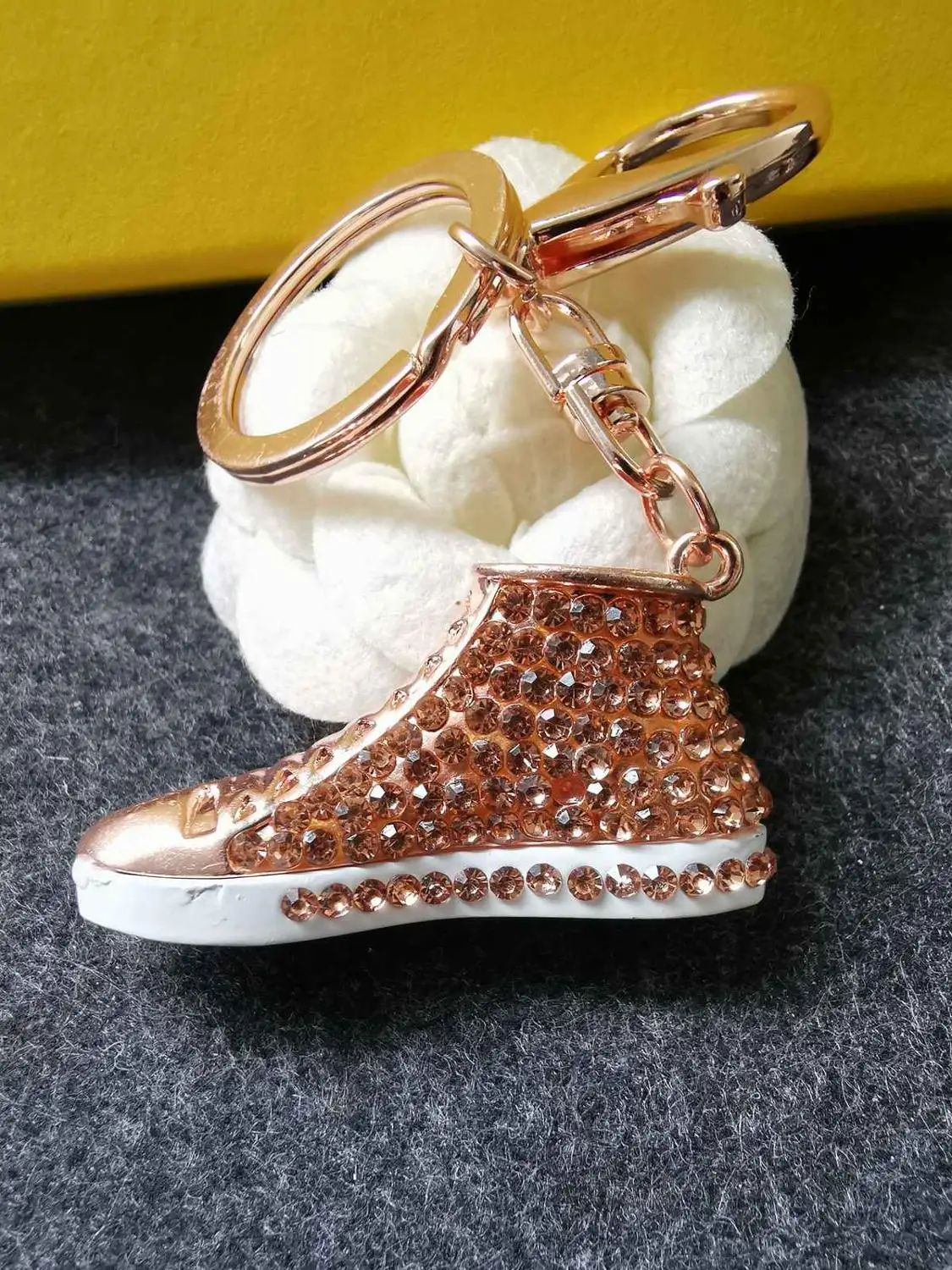 Min.15$ mix order Rhinestone shoes Keychain key ring zinc alloy diy decoration 52mm*28mm
Min.15$ mix order Rhinestone shoes Keychain key ring zinc alloy diy decoration 52mm*28mm