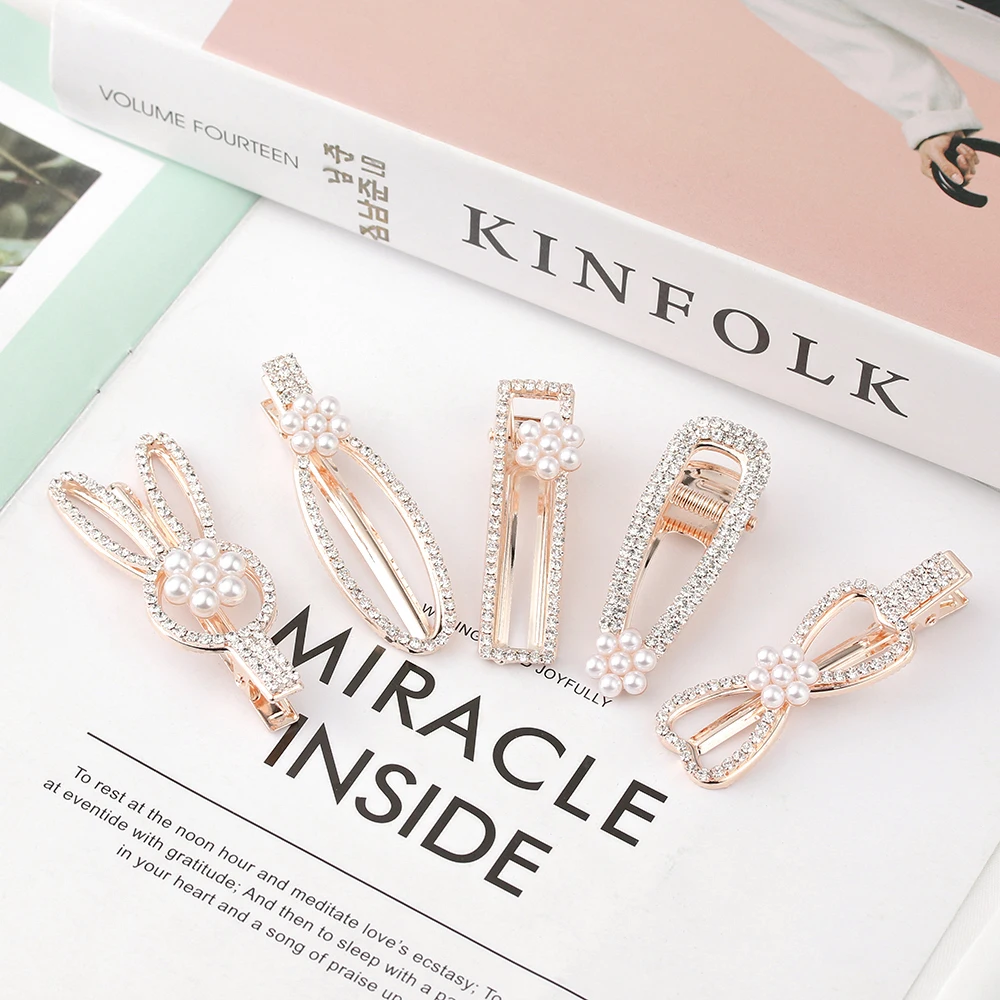 Hollow Hairclips Headwear Bow Crystal Rhinestones Hairclip Geometric Imitation Pearl Flower Hairpin Women Metal Hair Accessories
Hollow Hairclips Headwear Bow Crystal Rhinestones Hairclip Geometric Imitation Pearl Flower Hairpin Women Metal Hair Accessories
