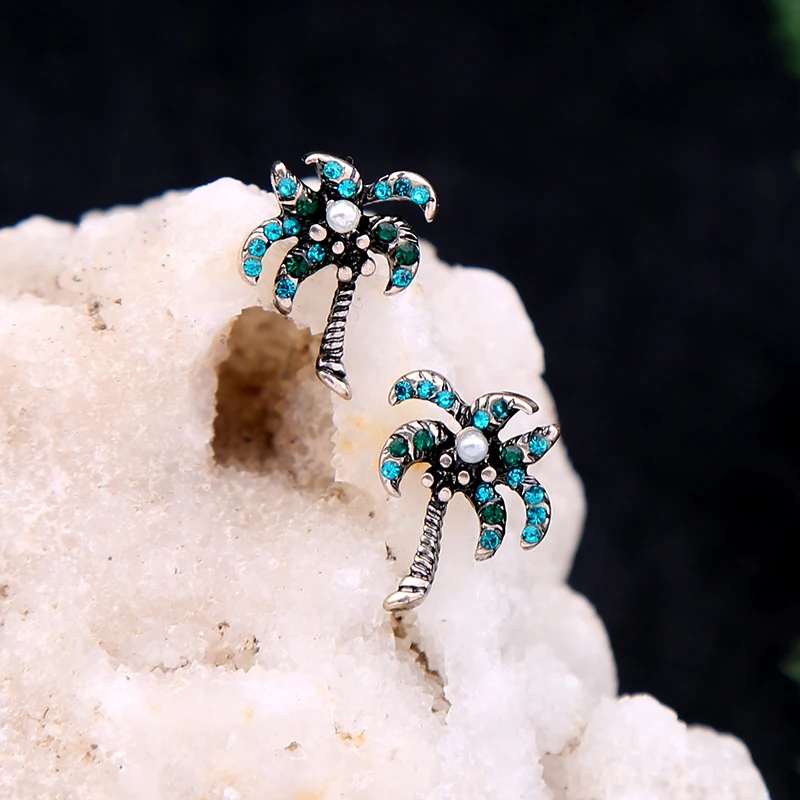 Personalized Blue Crystal Coconut Tree Vintage Earrings for Women Christmas Gift Fashion Small Stud Earrings Wholesale
Personalized Blue Crystal Coconut Tree Vintage Earrings for Women Christmas Gift Fashion Small Stud Earrings Wholesale