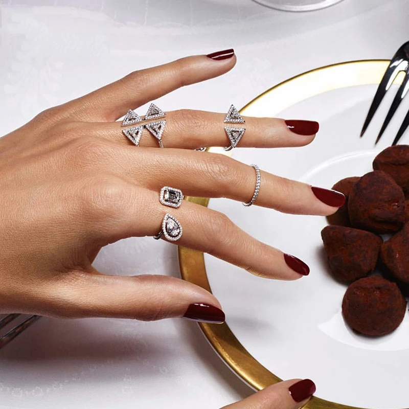 UILZ Hot Sale Fashion CZ Rings For Women Four Squares Shape Open Ring Micro Stone Paved Women Jewelry UR2016
UILZ Hot Sale Fashion CZ Rings For Women Four Squares Shape Open Ring Micro Stone Paved Women Jewelry UR2016