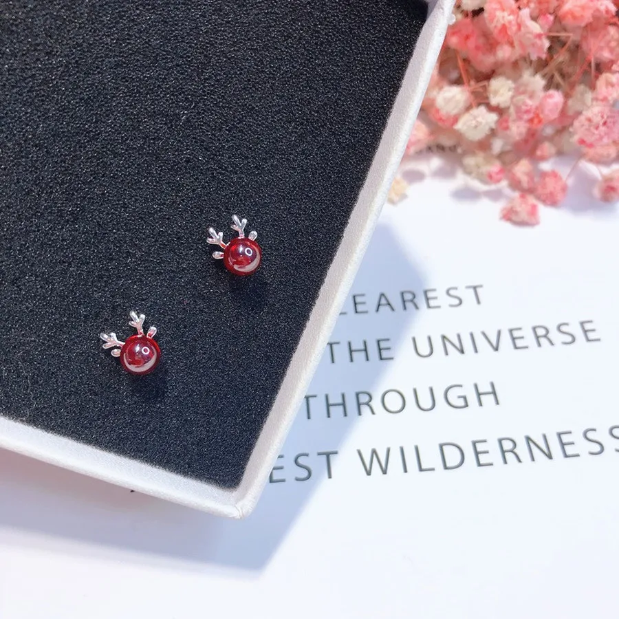 Antler Stud Earrings Christmas Sweet Girl Heart Pink Crystal Earrings Women Fashion Jewelry Accessories Gift
Antler Stud Earrings Christmas Sweet Girl Heart Pink Crystal Earrings Women Fashion Jewelry Accessories Gift
