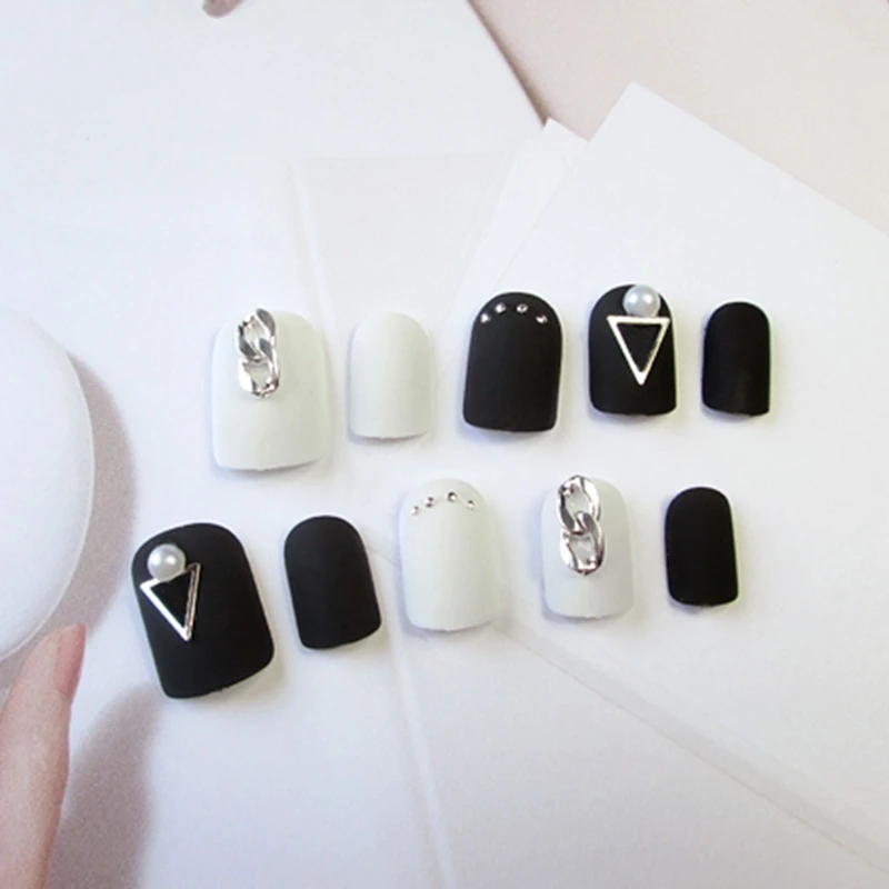 24Pcs Pre Design Fake Nails Matte Frosted Short False Beautiful Nail Tips MS-11
24Pcs Pre Design Fake Nails Matte Frosted Short False Beautiful Nail Tips MS-11