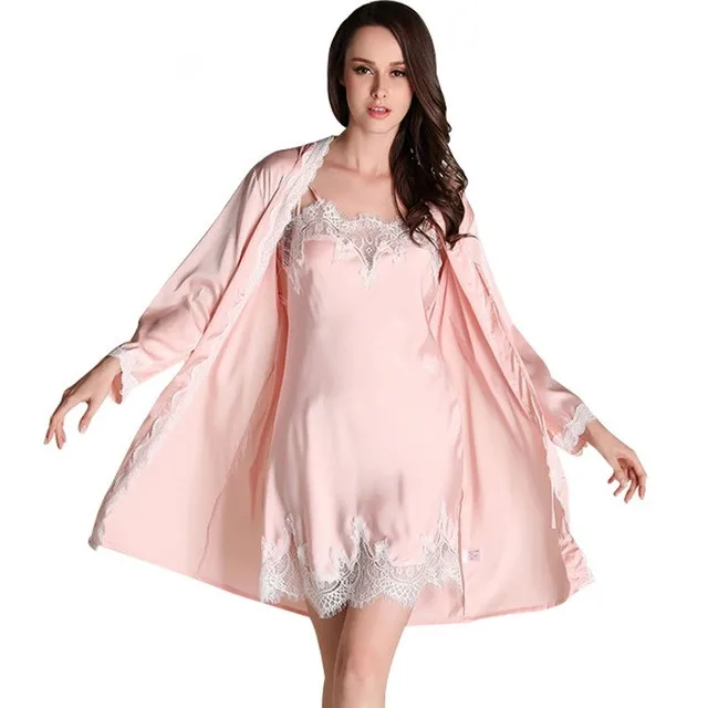 New Women Bridesmaid Robe & Gown Sets Sexy Lace Robe Women's Sleepwear Sleep Suits Women's Luxury Pijamas Fashion Nightwear
New Women Bridesmaid Robe & Gown Sets Sexy Lace Robe Women's Sleepwear Sleep Suits Women's Luxury Pijamas Fashion Nightwear