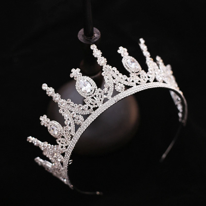 Elegant Sparkling Zircon Large Bridal Tiara Crown For Women High Quality Fashion Crystal Wedding Party Crowns
Elegant Sparkling Zircon Large Bridal Tiara Crown For Women High Quality Fashion Crystal Wedding Party Crowns