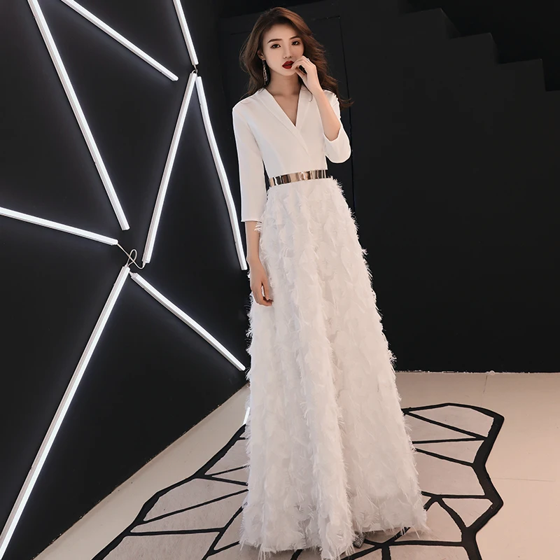 White V-neck Blazer Long Evening Gowns Turn Down Collar Three Quarters Sleeve Feather Tassel Wine Red Women Dress with Belt G564
White V-neck Blazer Long Evening Gowns Turn Down Collar Three Quarters Sleeve Feather Tassel Wine Red Women Dress with Belt G564