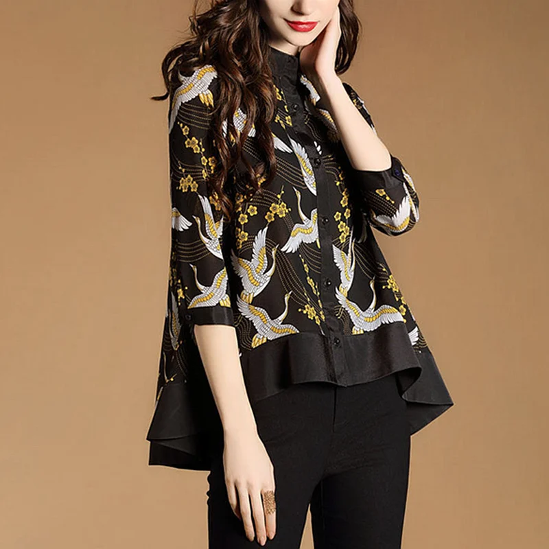 High Quality Blouse Women Casual Floral Red-crowned Crane Print Turn-down Collar Three Quarter Loose Shirt New Fashion Spring
High Quality Blouse Women Casual Floral Red-crowned Crane Print Turn-down Collar Three Quarter Loose Shirt New Fashion Spring