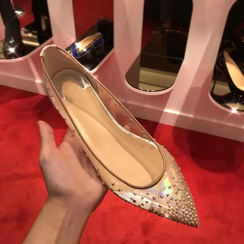 Фото Женская свадебная обувь на высоком каблуке украшенная стразами с острым носком
