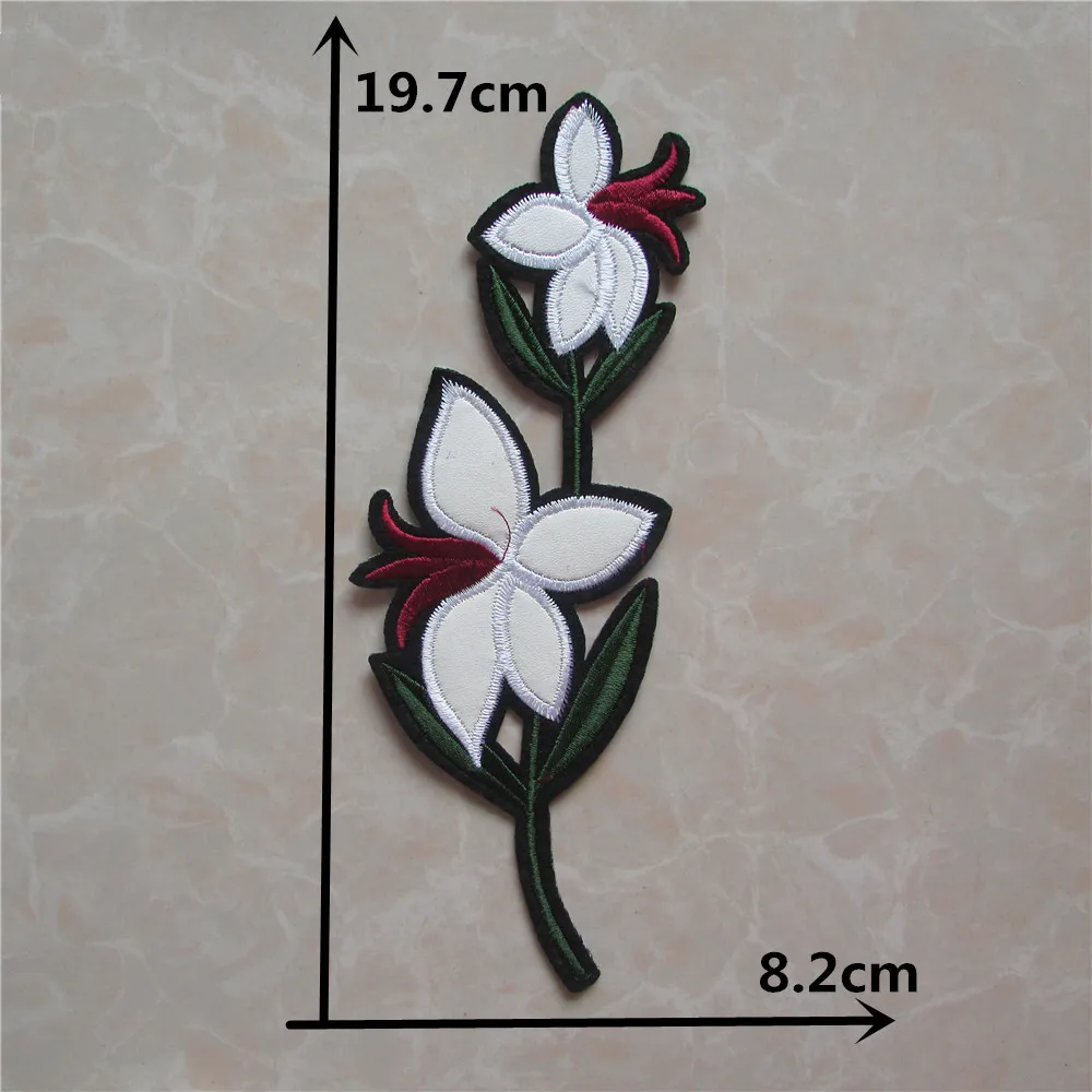hot sell cartoon flower patches hot melt adhesive applique embroidery patches DIY clothing accessory patch 1pcs for sale C5295
hot sell cartoon flower patches hot melt adhesive applique embroidery patches DIY clothing accessory patch 1pcs for sale C5295