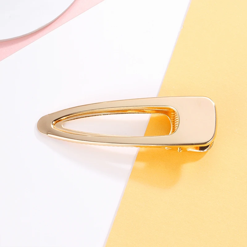 CHIMERA Trendy Gold Alligator Hair Clip Simple Metal Geometric Hollow-out Ttriangle Large Hair Pin Barrettes Hairstyle Clips
CHIMERA Trendy Gold Alligator Hair Clip Simple Metal Geometric Hollow-out Ttriangle Large Hair Pin Barrettes Hairstyle Clips