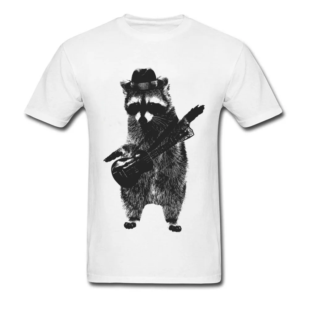 Raccoon wielding ukulele_white