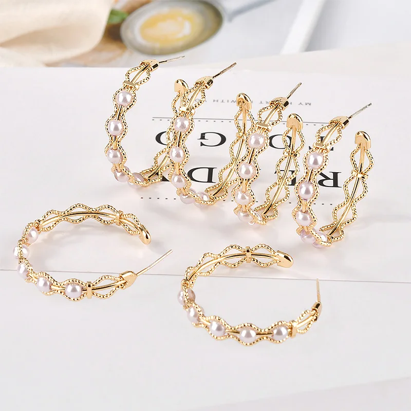 Min order 4pair/lot beads decoration alloy lace letter C shape fashion stud earrings accessory diy jewelry earrings for women
Min order 4pair/lot beads decoration alloy lace letter C shape fashion stud earrings accessory diy jewelry earrings for women