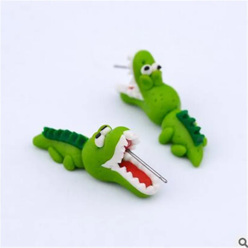 2016 Handmade Polymer Clay Crocodile Dinosaur Stud Earring For Women Animal Earrings Fine Jewelry Fashion Girl Earring 1 pair
2016 Handmade Polymer Clay Crocodile Dinosaur Stud Earring For Women Animal Earrings Fine Jewelry Fashion Girl Earring 1 pair