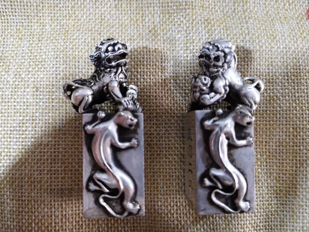 Antique new product, a lion sculpture and seal handicraft for two years in the Republic of China
Antique new product, a lion sculpture and seal handicraft for two years in the Republic of China