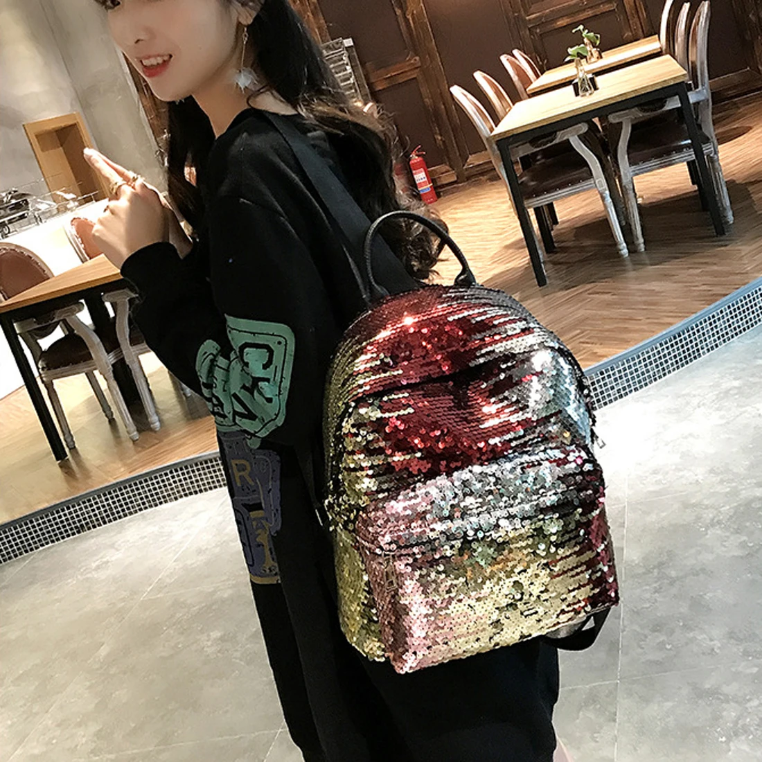 SFG HOUSE Women's Glitter Sequins Backpack for Teenage Girls Fashion Bling Rucksack Students School Bag travel backpack Mochilas
SFG HOUSE Women's Glitter Sequins Backpack for Teenage Girls Fashion Bling Rucksack Students School Bag travel backpack Mochilas