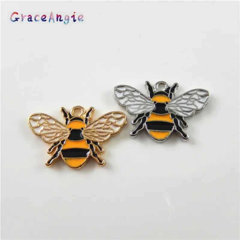 1136PCs Cute Bee Zinc Alloy Charms For Earrings Decoration Drop Oil Bee Pendant Charms Jewelry DIY Accessory 26*17mm Wholesale
1136PCs Cute Bee Zinc Alloy Charms For Earrings Decoration Drop Oil Bee Pendant Charms Jewelry DIY Accessory 26*17mm Wholesale