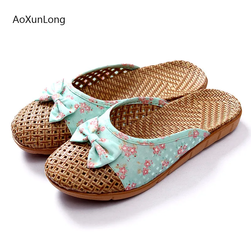 AoXunLong Women Summer Rattan Woven Slippers Fashion Bow Home Slippers Women Lightweight Non-Slip house Slippers EU 35-40 Slides
AoXunLong Women Summer Rattan Woven Slippers Fashion Bow Home Slippers Women Lightweight Non-Slip house Slippers EU 35-40 Slides