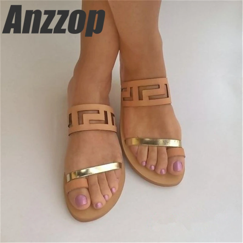 2019 summer Europe and the United States beach open toe flat-bottom big sandals women comfortable hot luxury large size 35-43
2019 summer Europe and the United States beach open toe flat-bottom big sandals women comfortable hot luxury large size 35-43