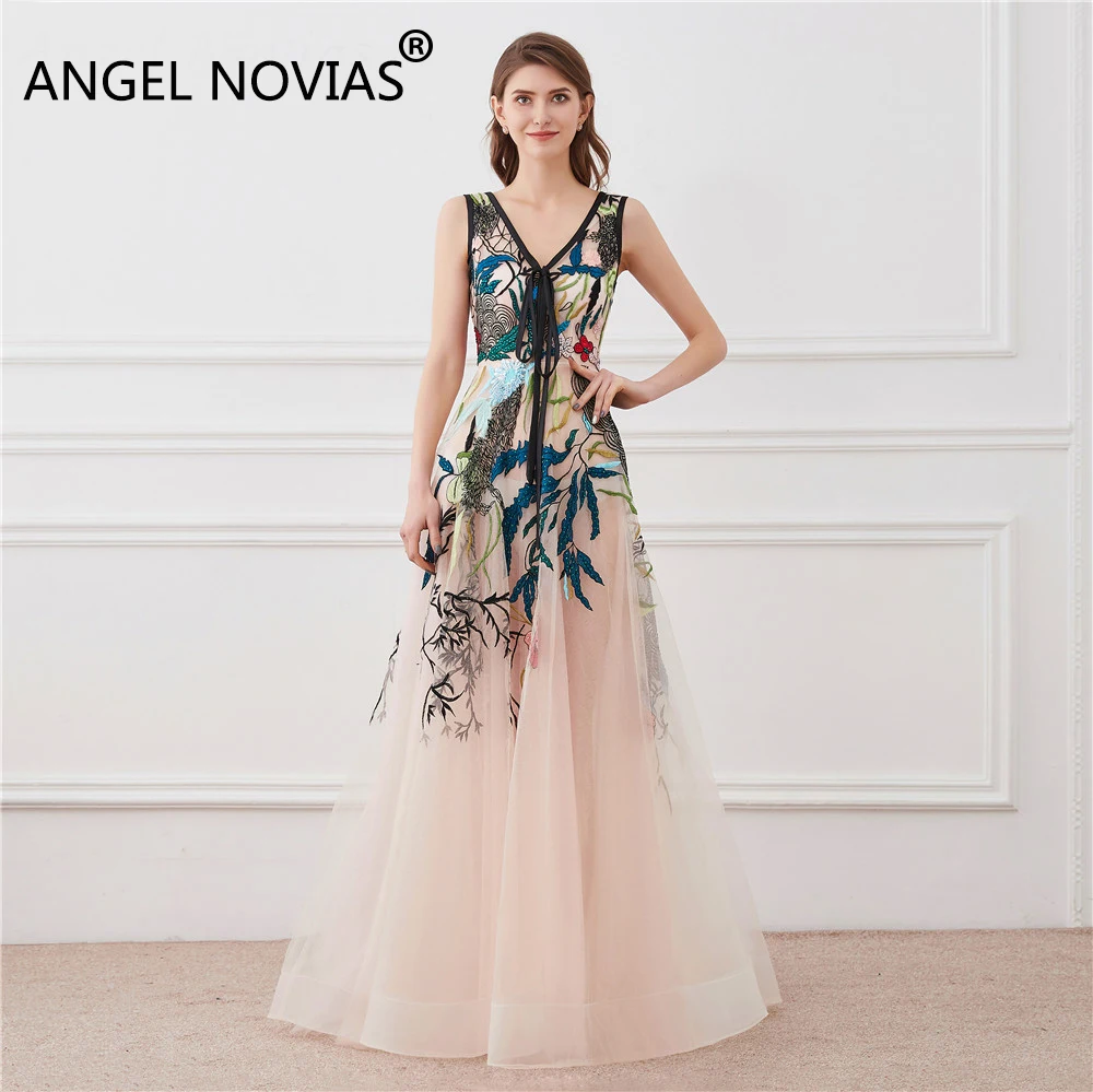Long Elegant Evening Dress 2019 Embroidery Bead V Neckline Champagne Prom Gowns Dress for Occasions Robe Femme Soiree
Long Elegant Evening Dress 2019 Embroidery Bead V Neckline Champagne Prom Gowns Dress for Occasions Robe Femme Soiree