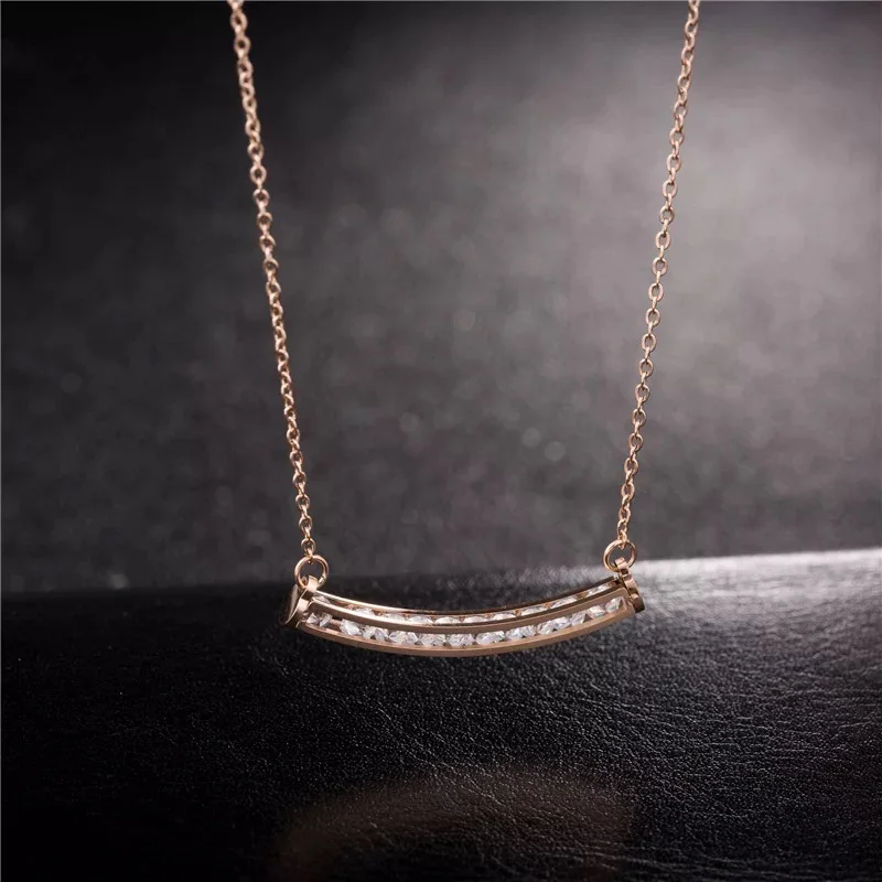 

Donia Jewelry Titanium steel rose gold white zircon jewelry ladies pendant cute fashion beach party short chain clavicle chain