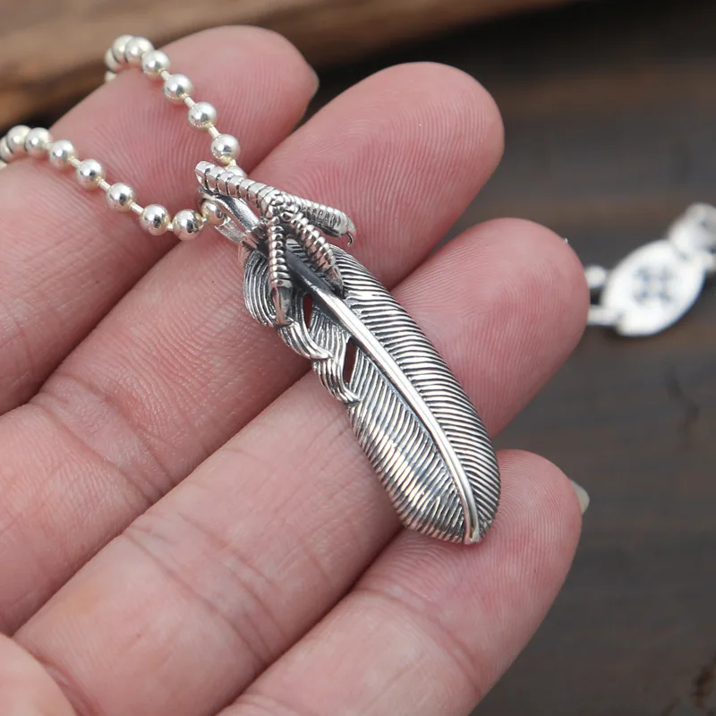 S925 Sterling Silver Jewelry Retro Thai Silver Takahashi Goro Handmade Eagle Claw Feather Male And Female Pendants
S925 Sterling Silver Jewelry Retro Thai Silver Takahashi Goro Handmade Eagle Claw Feather Male And Female Pendants