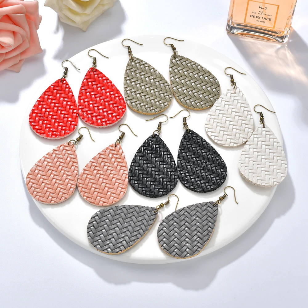 2019 PU Leather Water Drop Earrings For Women Dangle Statement Teardrop Earrings Fashion Jewelry Ear Drop Christmas Gift Winter
2019 PU Leather Water Drop Earrings For Women Dangle Statement Teardrop Earrings Fashion Jewelry Ear Drop Christmas Gift Winter