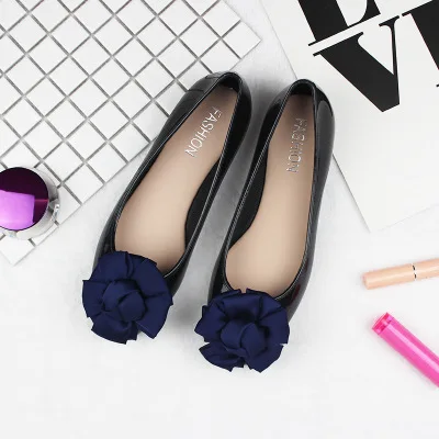 =2018 fashion casual square buckle shallow mouth flowers low to help flat shoes women's shoes new wild Korean version
=2018 fashion casual square buckle shallow mouth flowers low to help flat shoes women's shoes new wild Korean version