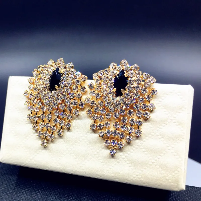 Luxury Full Crystal Stud Earrings Love Heart Gold-color Earring For Women Wedding Jewelry Pendientes Mujer Moda Earing
Luxury Full Crystal Stud Earrings Love Heart Gold-color Earring For Women Wedding Jewelry Pendientes Mujer Moda Earing